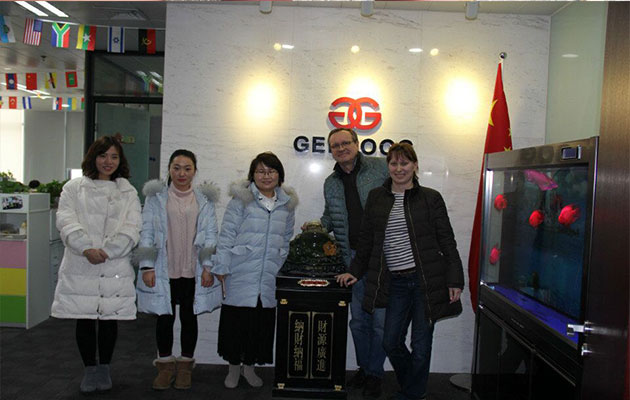 Russia customers come to gelgoog